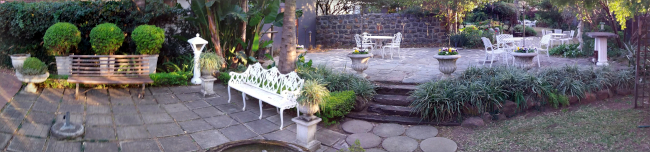 Oak Tree Manor