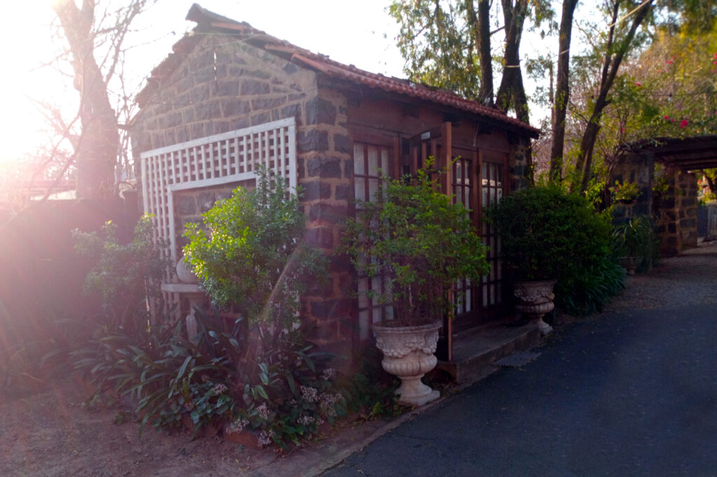 Oak Tree Manor